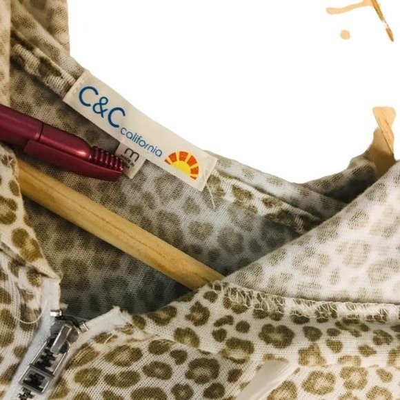 C&C CALIFORNIA Leopard Print Zip Front Hooded Sweater Jacket Size Medium - Picture 3 of 7